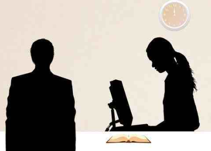 �廪��ѧŮ�����ް���ô����